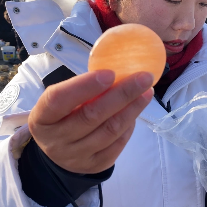 水晶柱子未镶嵌橙色小碗一个