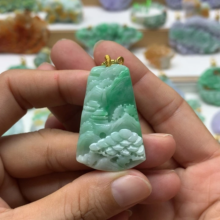颈饰未镶嵌翡翠翡翠