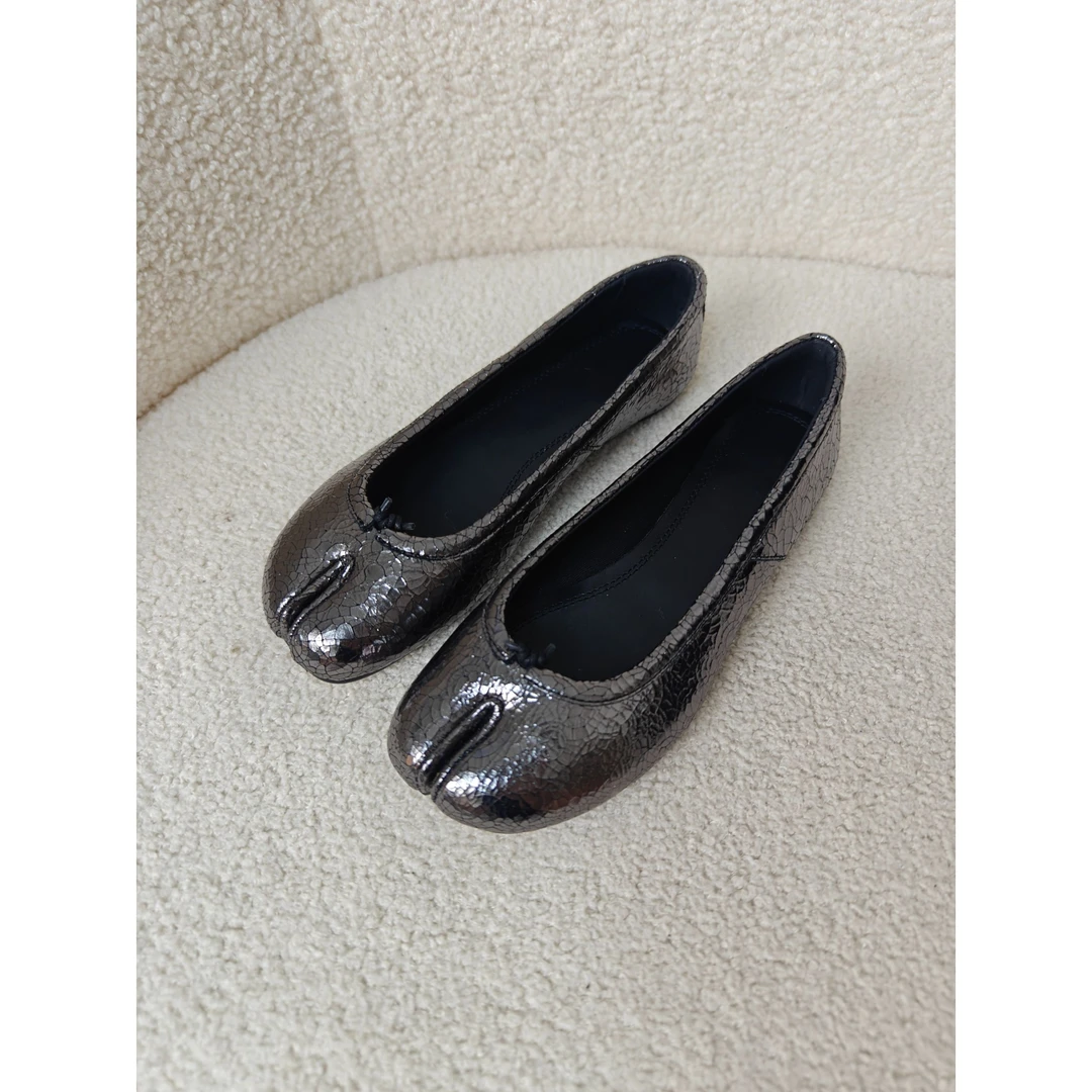 老王甄选 夏季新款 时尚极简百搭爆裂纹女士分趾鞋