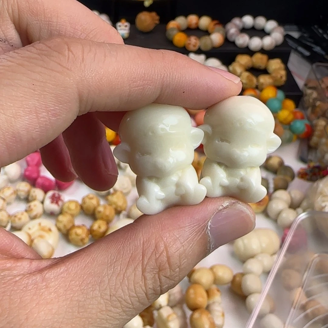 菩提根/象牙果吊坠瑕疵猪八戒3颗