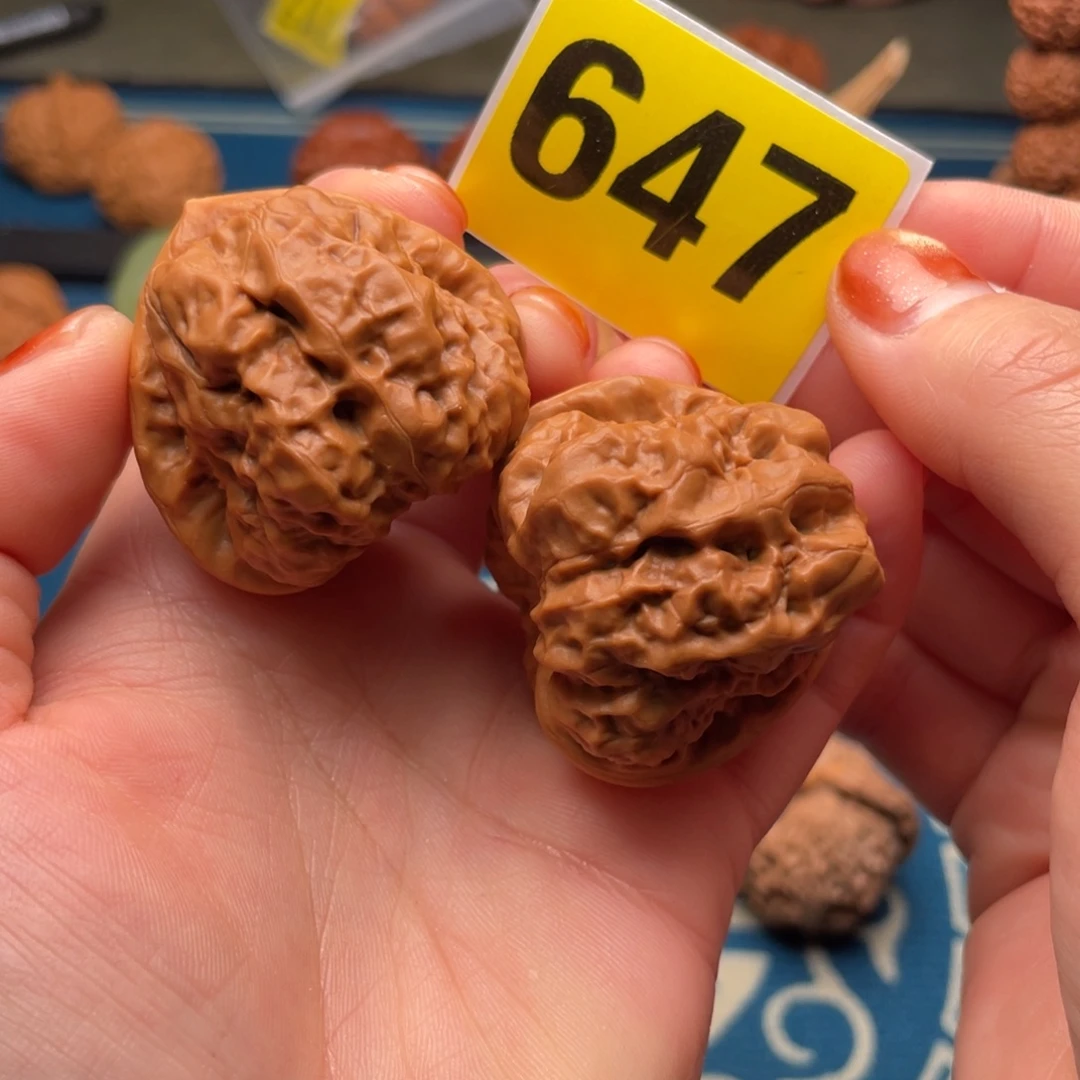 吊坠文玩核桃39三角蛙（精品）647号
