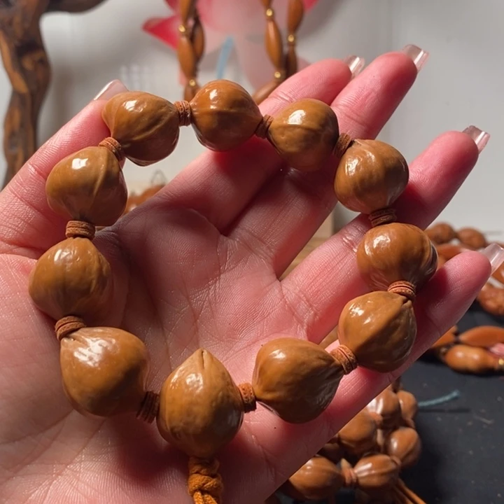 橄榄核手串/手链1.9蜜桃铁盒