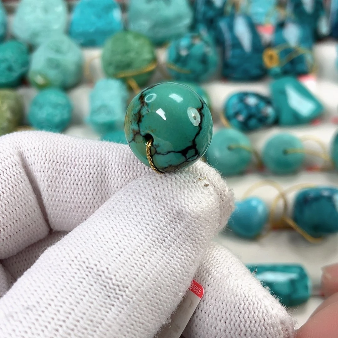 绿松石未镶嵌挂件直径16.8