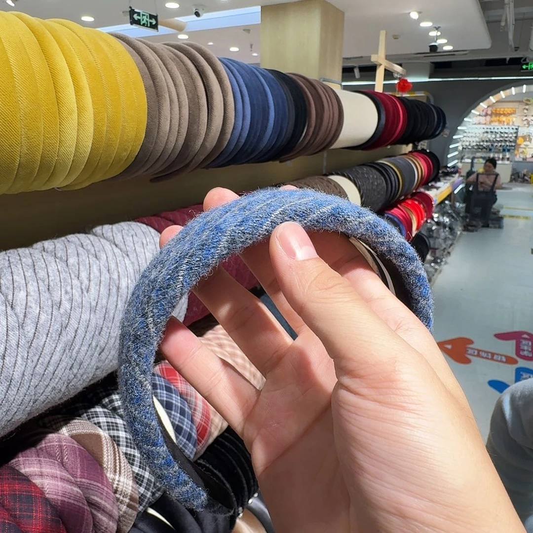 蓝色发箍哦哦哦哦哦哦哦