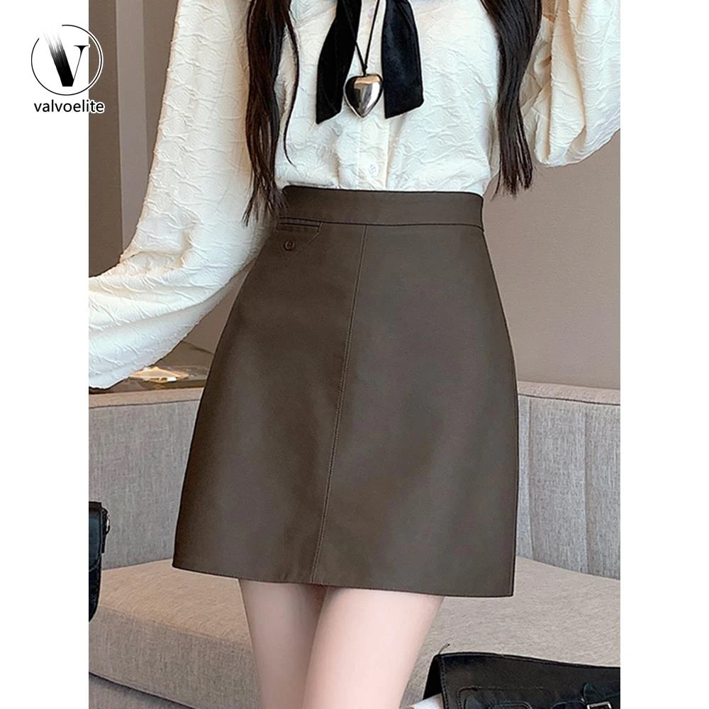 VALVOELITE秋冬女时尚高腰皮裙新款秋风修身造型百搭优雅字露臀裙