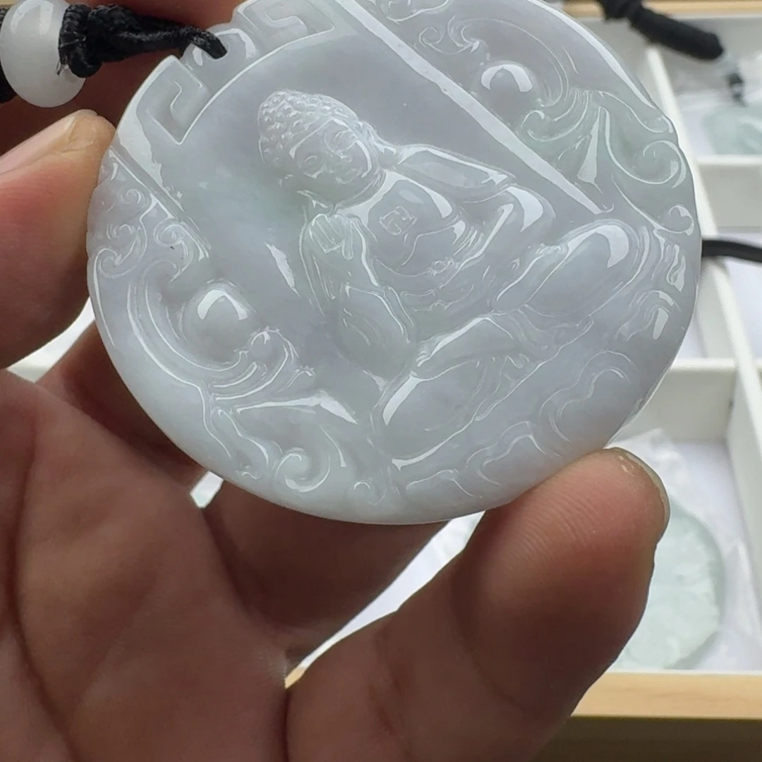 翡翠未镶嵌颈饰天然缅甸A货翡翠