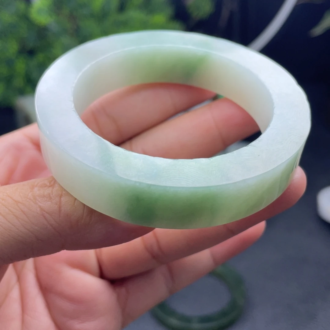 定制翡翠不退不换未镶嵌