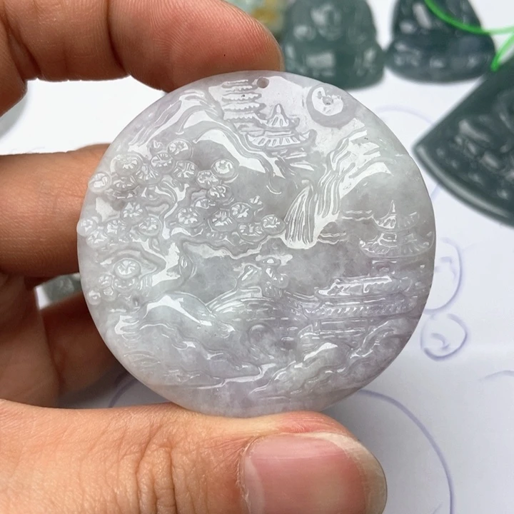 翡翠颈饰未镶嵌翡翠