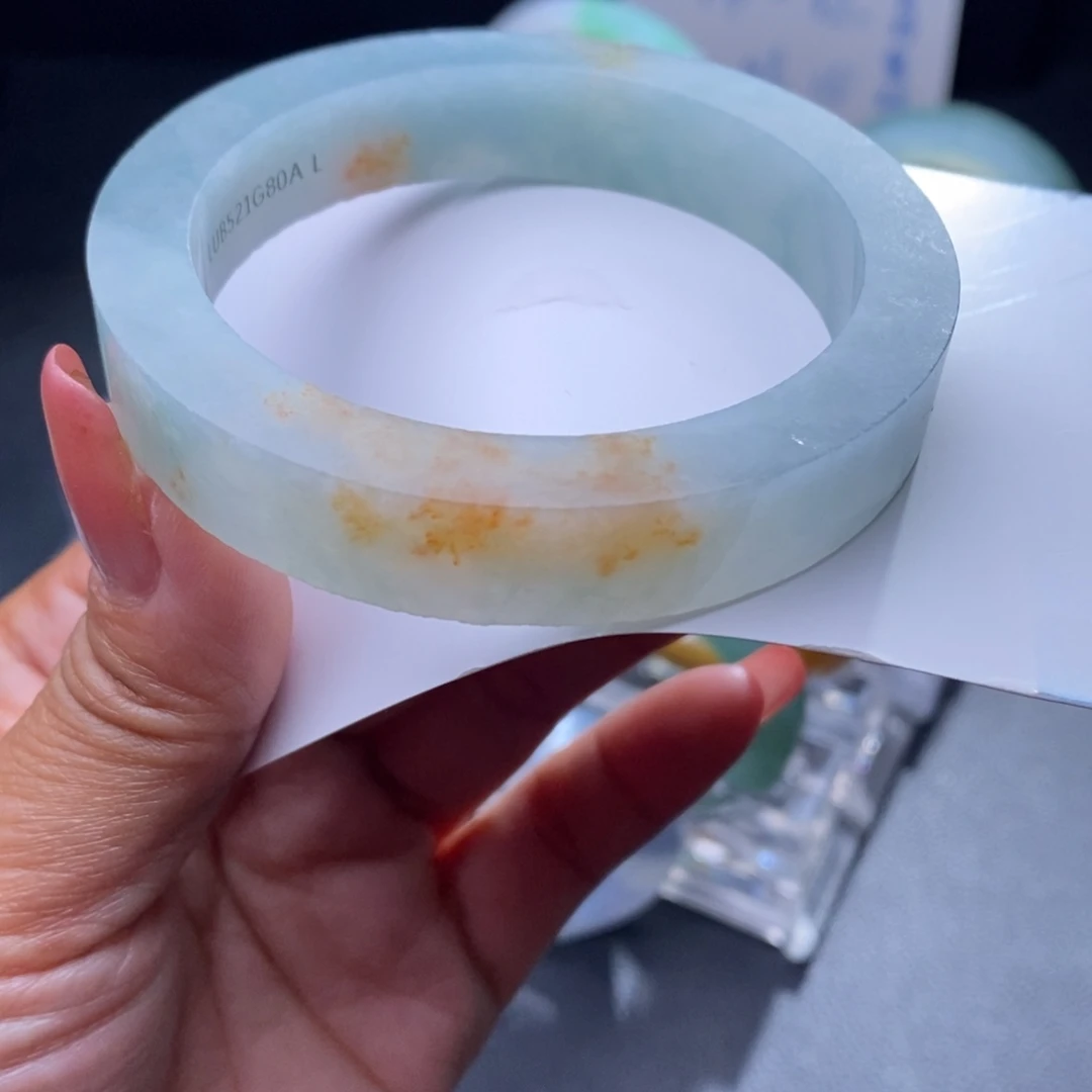 定制翡翠未镶嵌翡翠手镯