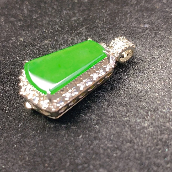 【闪购商品】翡翠未镶嵌颈饰翡翠
