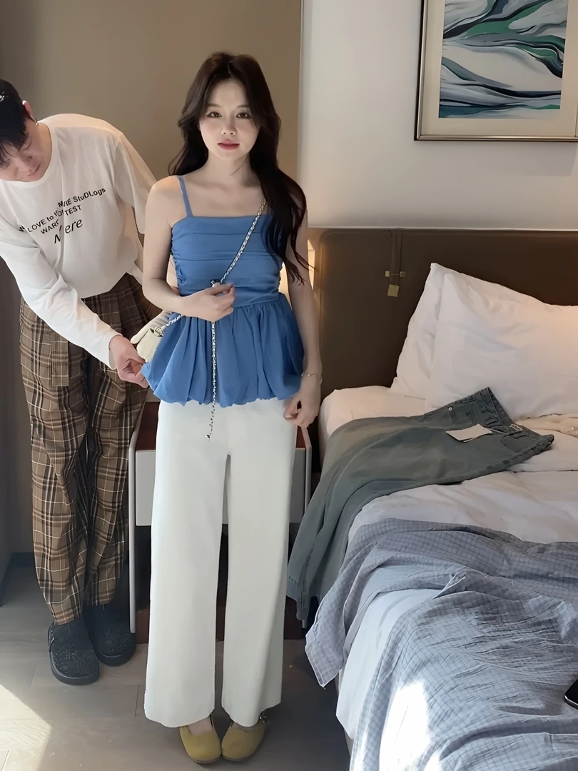 2025夏季新款法式气质甜辣穿搭蓝色吊带上衣高腰休闲阔腿裤两件套