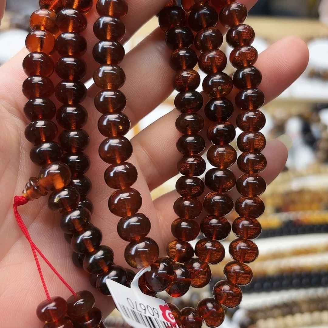 双***鲤琥珀未镶嵌裸石九90670