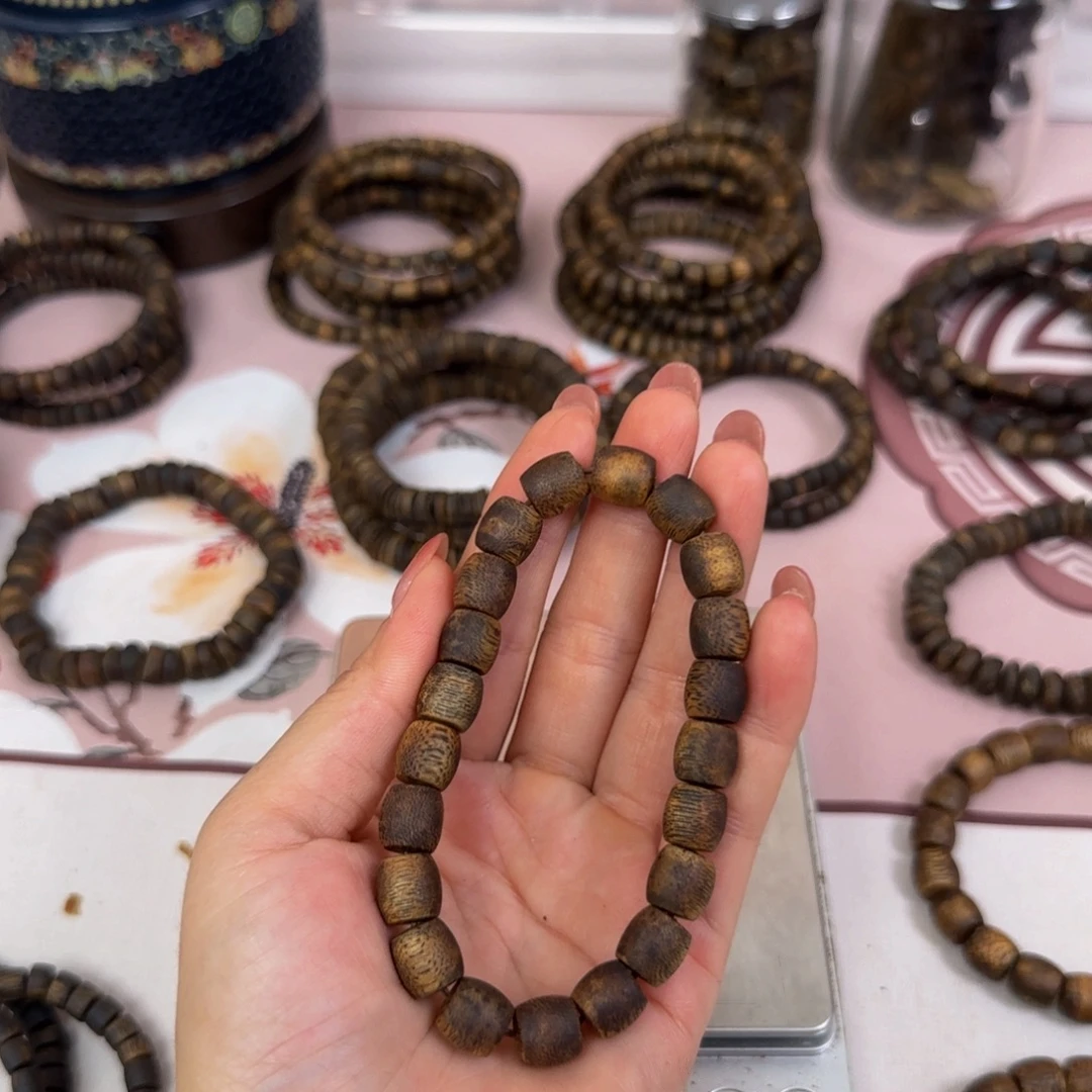 督***濃沉香沉香碎屑海南金沙叶09，7.6g