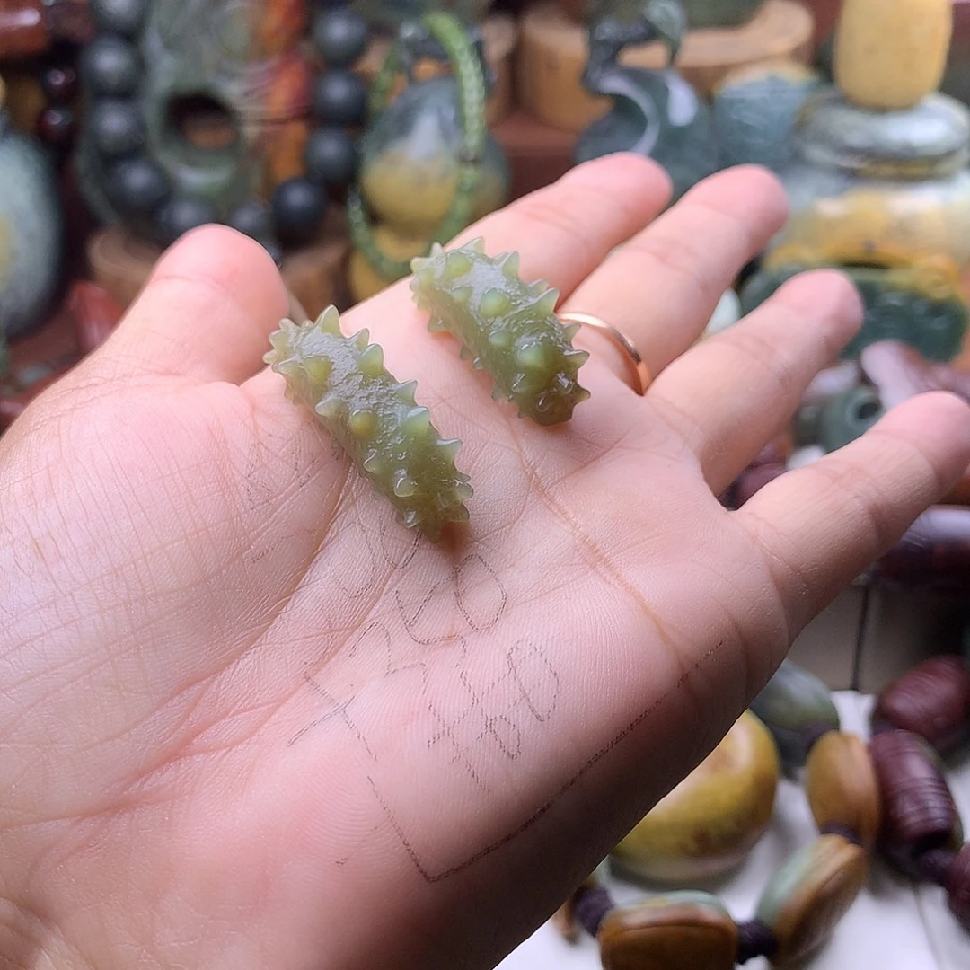 岫岩老玉（透闪石质玉）未镶嵌吊坠(不含链)