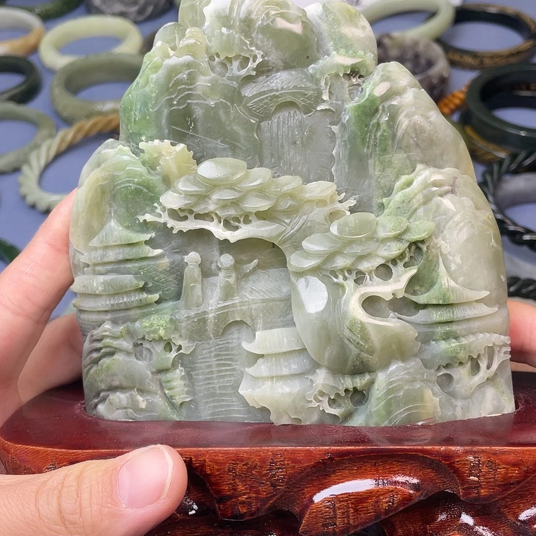 和田玉（翠青玉）未镶嵌摆件