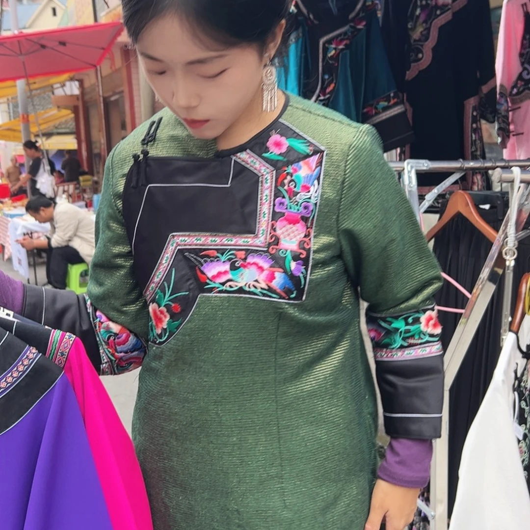 湘西苗族刺绣加棉处理不退