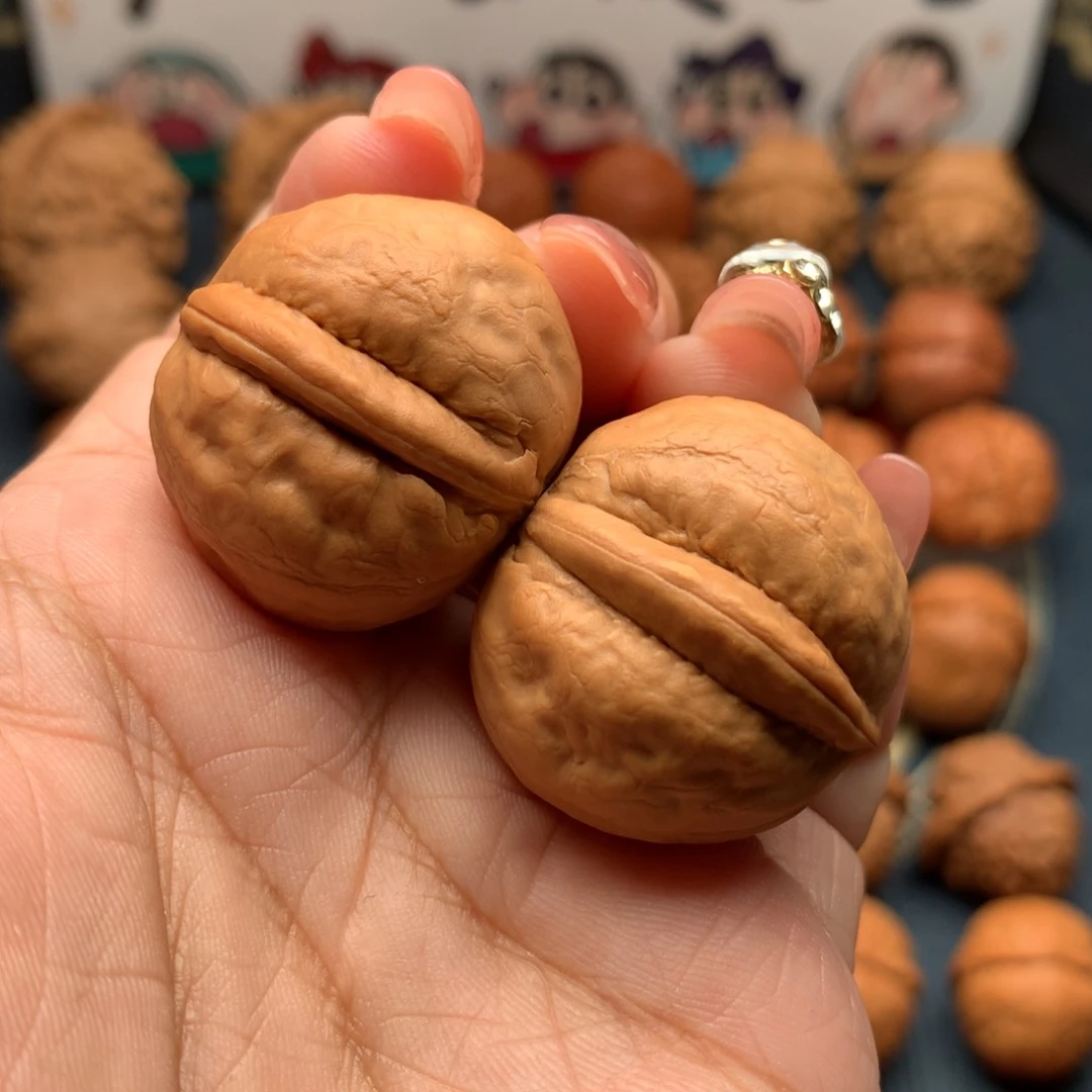 文玩核桃把件海豚