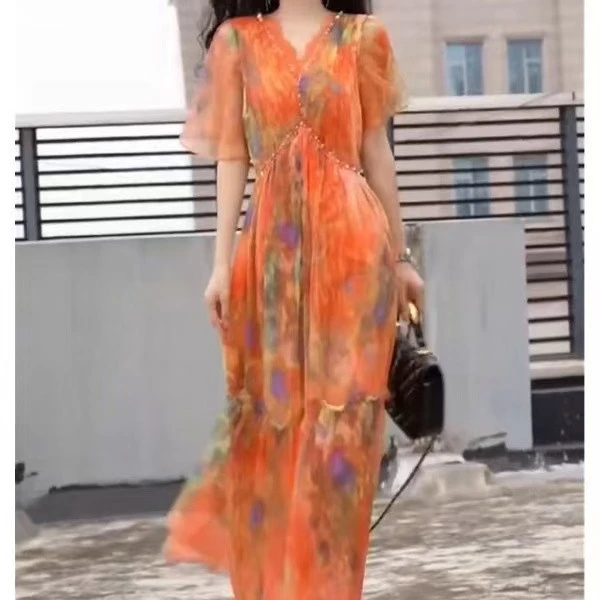 夏季新款V领收腰显瘦长款连衣裙2