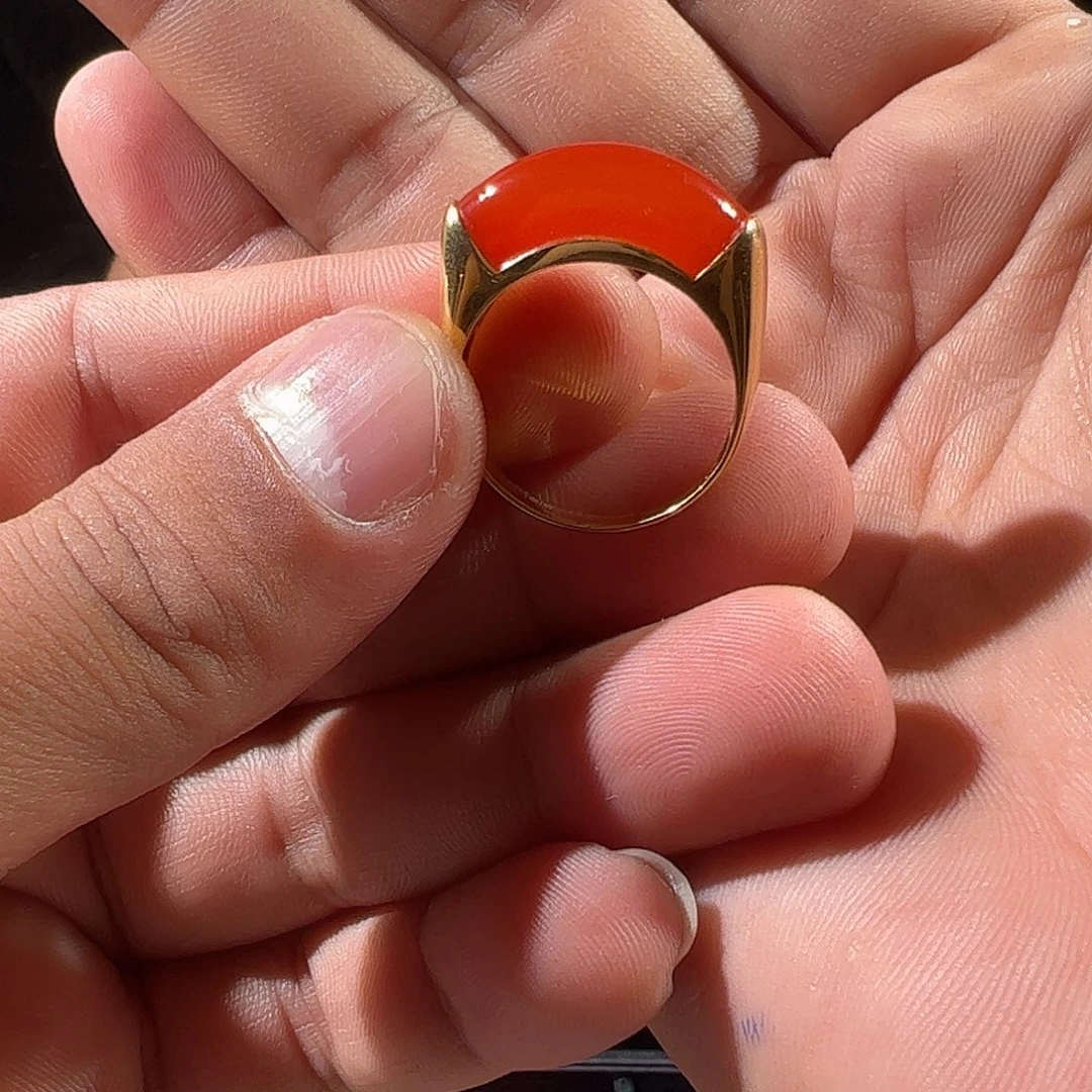 南红玛瑙18K金镶嵌戒指