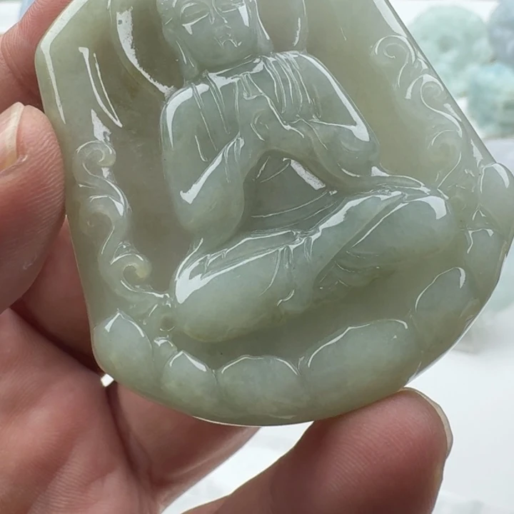 翡翠未镶嵌颈饰天然缅甸A货翡翠