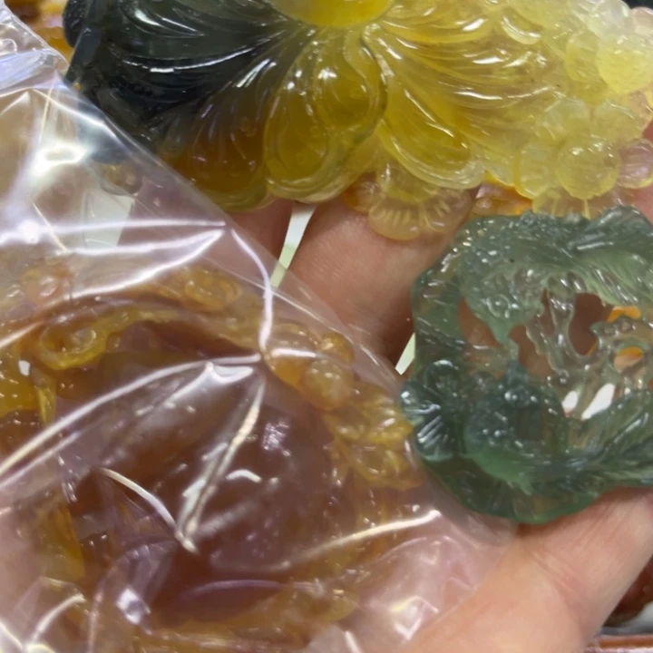 蛇纹石玉合金吊坠秋****浅