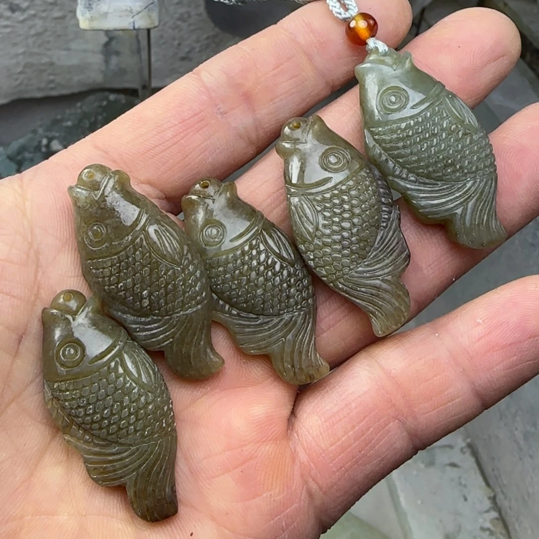 和田玉未镶嵌颈饰拍一发一