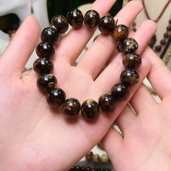 琥珀裸石未镶嵌亲*抚顺琥珀