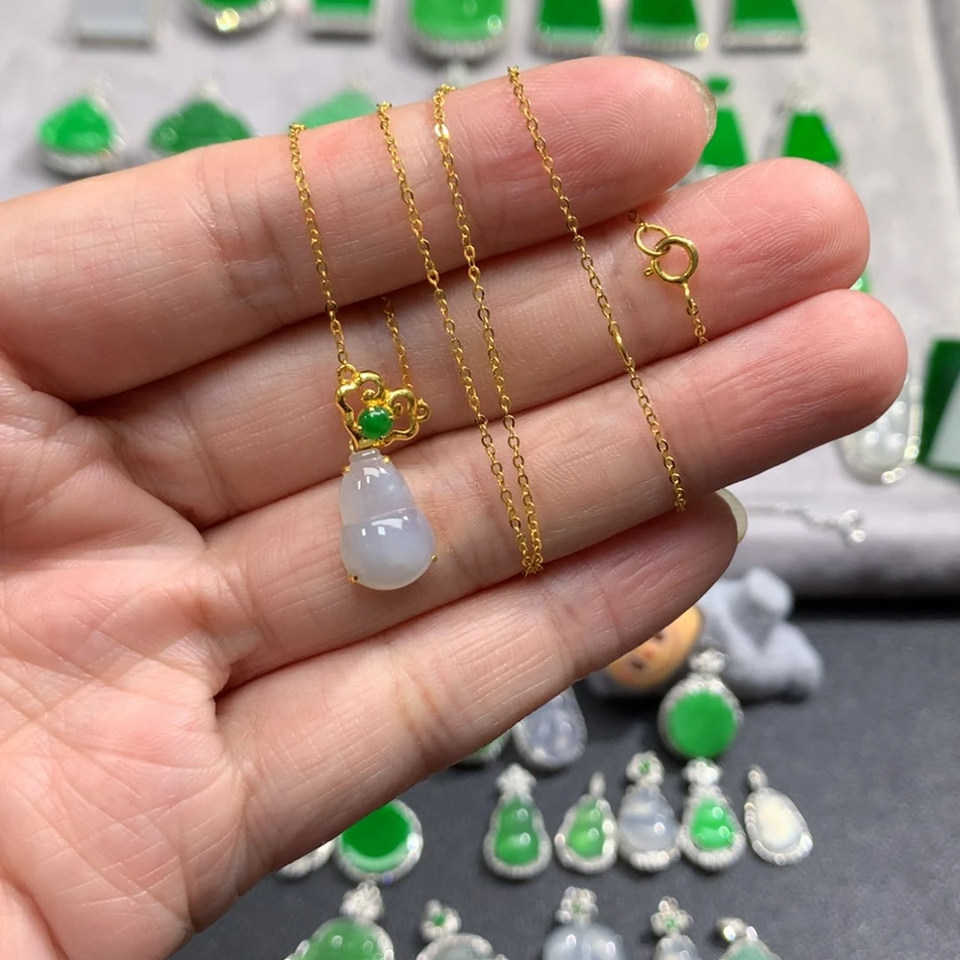 翡翠18K金镶嵌套链紫货会有点小色差