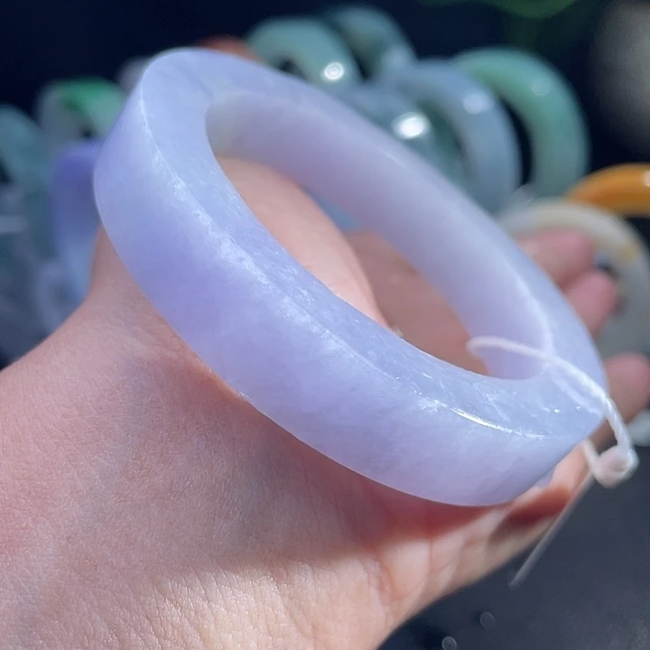定制翡翠未镶嵌翡翠手镯