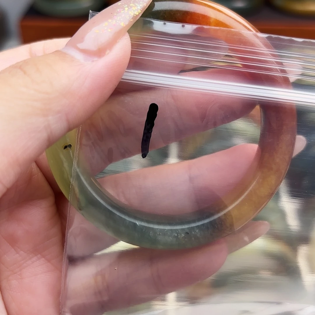 嗷***e蛇纹石玉未镶嵌手镯