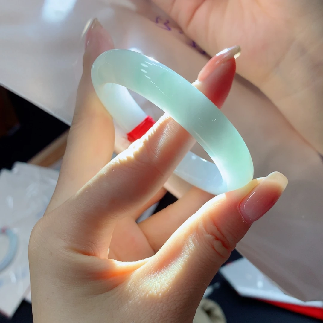 未镶嵌手镯翡翠买断