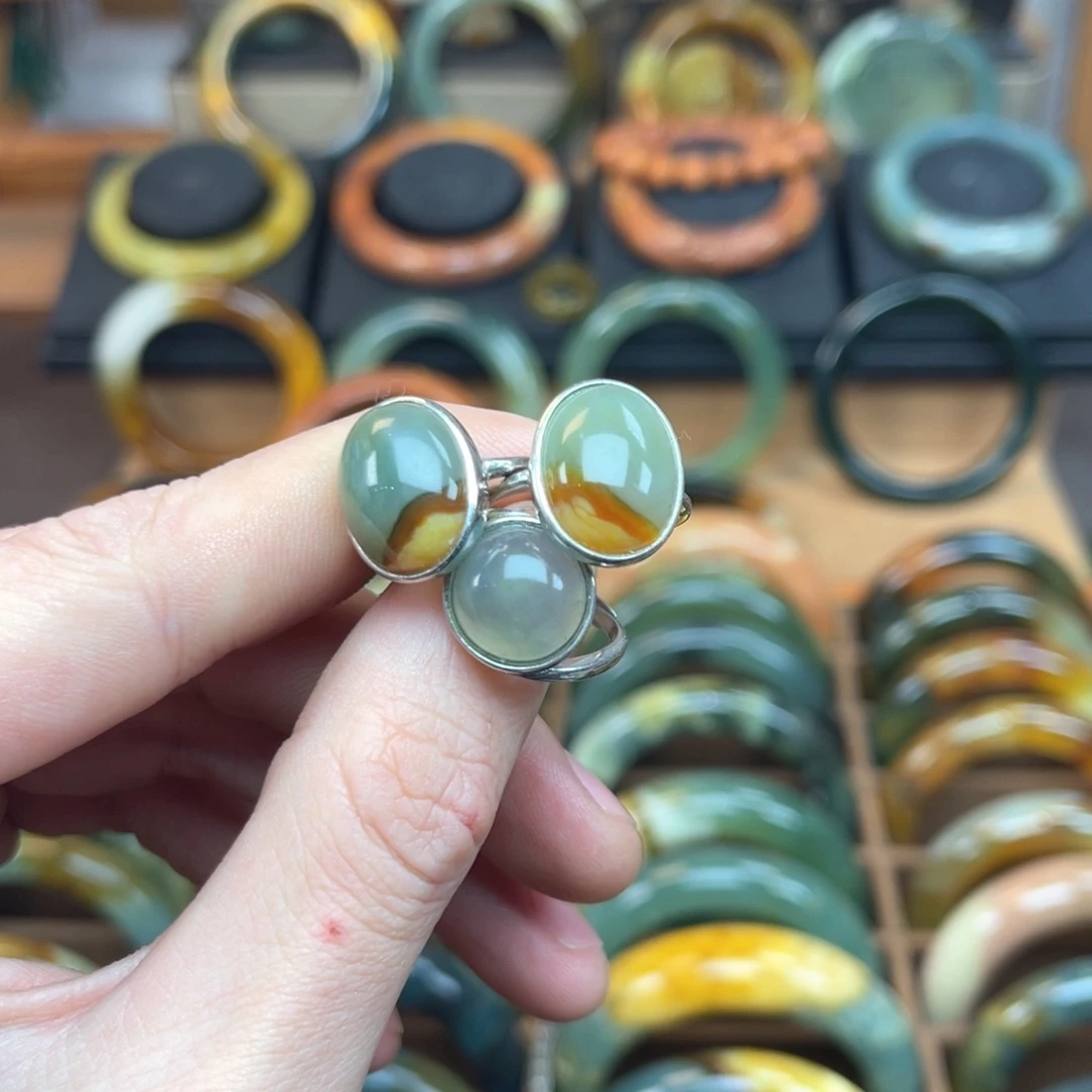 蛇纹石玉戒指银S925镶嵌3*9