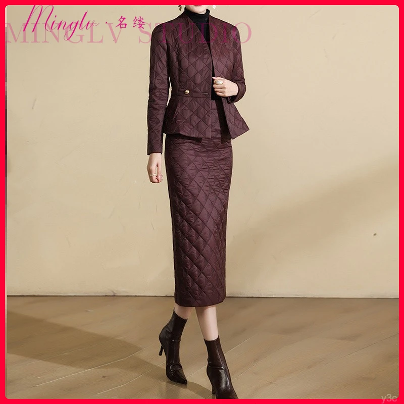 2025年新款女冬季暗红色时尚百搭套装气质减龄加厚气质两件套裙