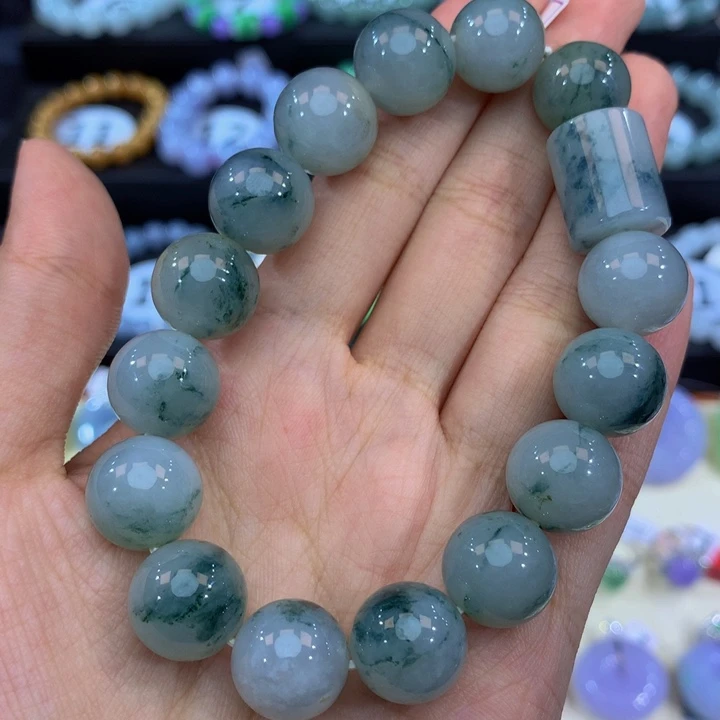 翡翠未镶嵌颈饰翡翠13