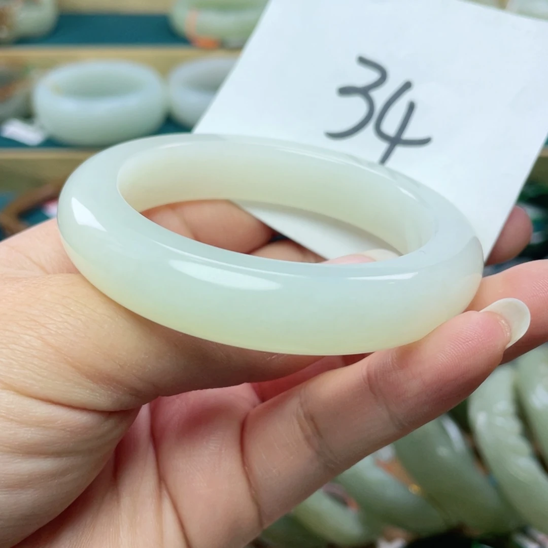 未镶嵌手镯和田玉圈口54