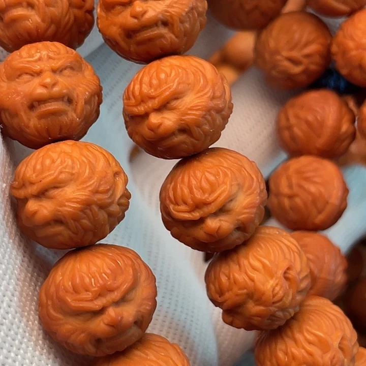 吊坠猴头核桃ℋ****大圣