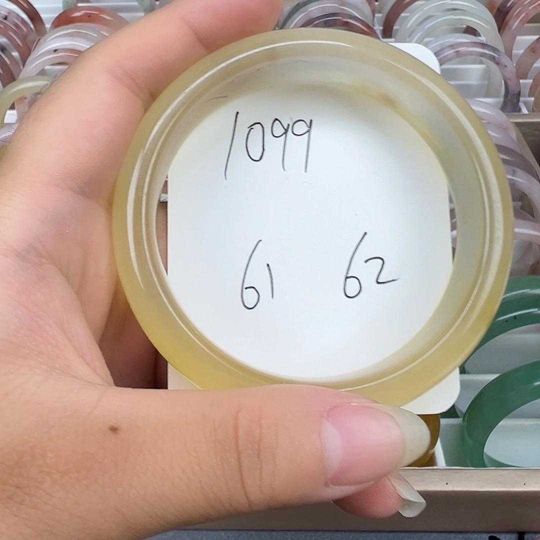 未镶嵌手镯石英质玉1099