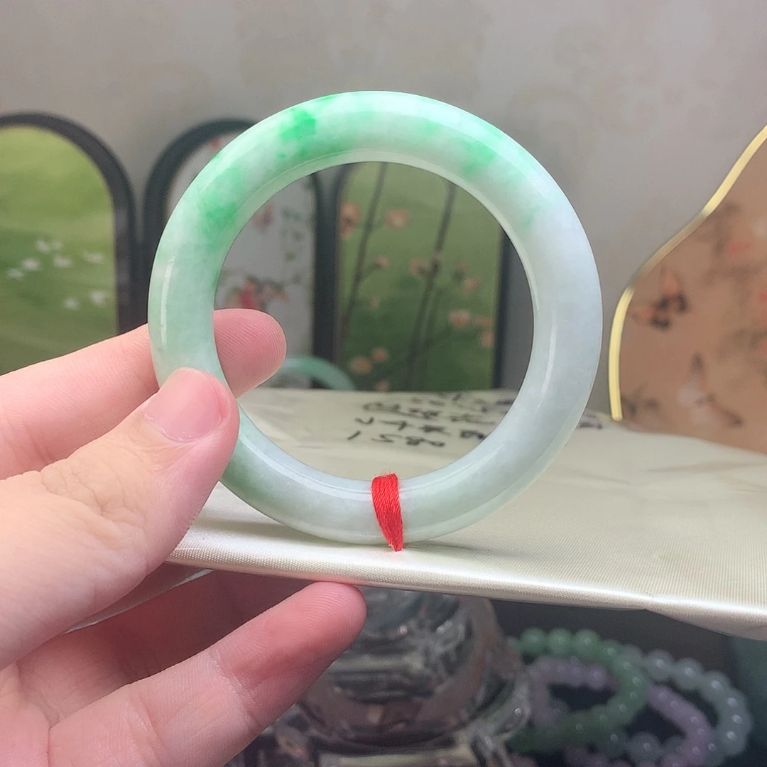 未镶嵌手镯翡翠天然翡翠手镯圆条