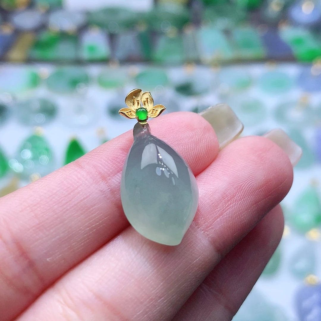 颈饰未镶嵌翡翠翡翠