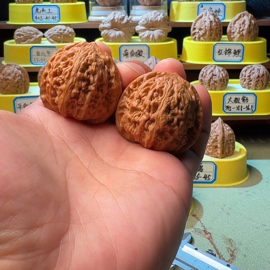 文玩核桃吊坠火头陀39全品