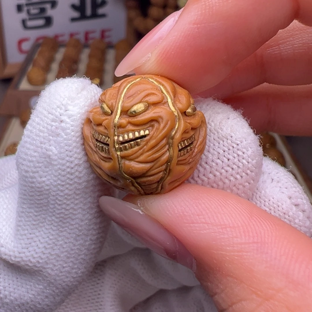 猴头核桃把件镶嵌款一念心魔全品有正常封口线