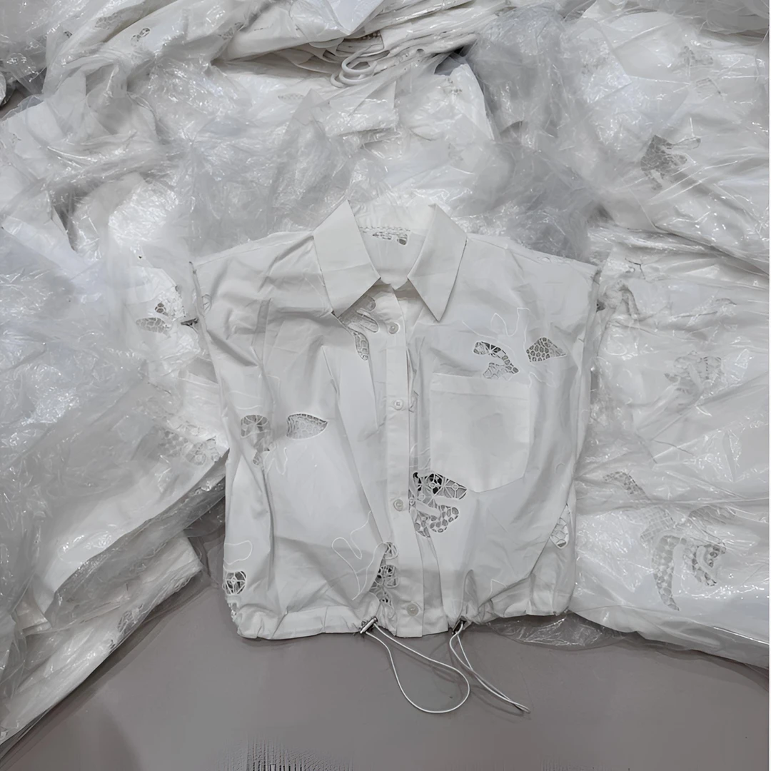 『雨美 Show』25M103白色时尚百搭镂空小衫