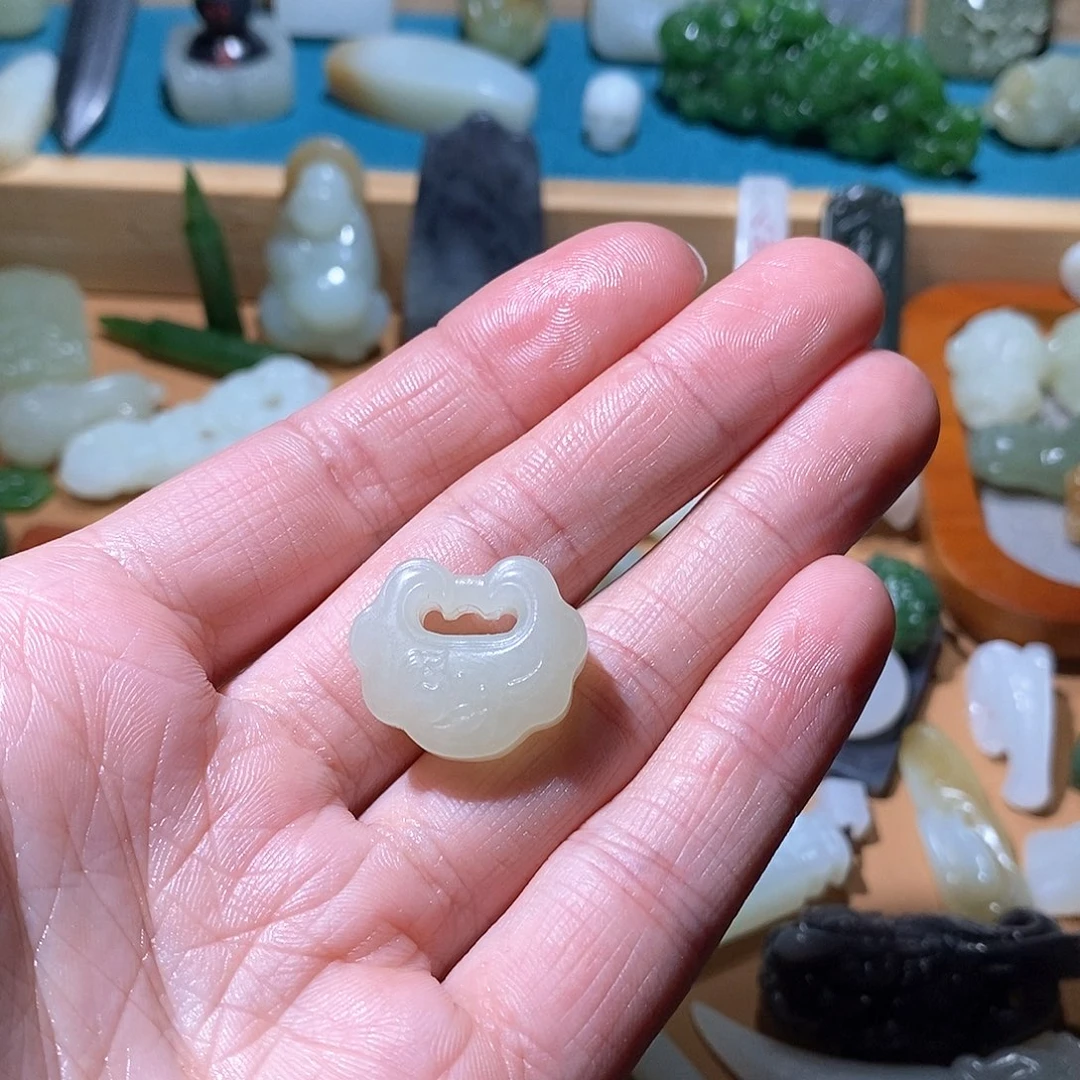 和田玉颈饰未镶嵌c***y