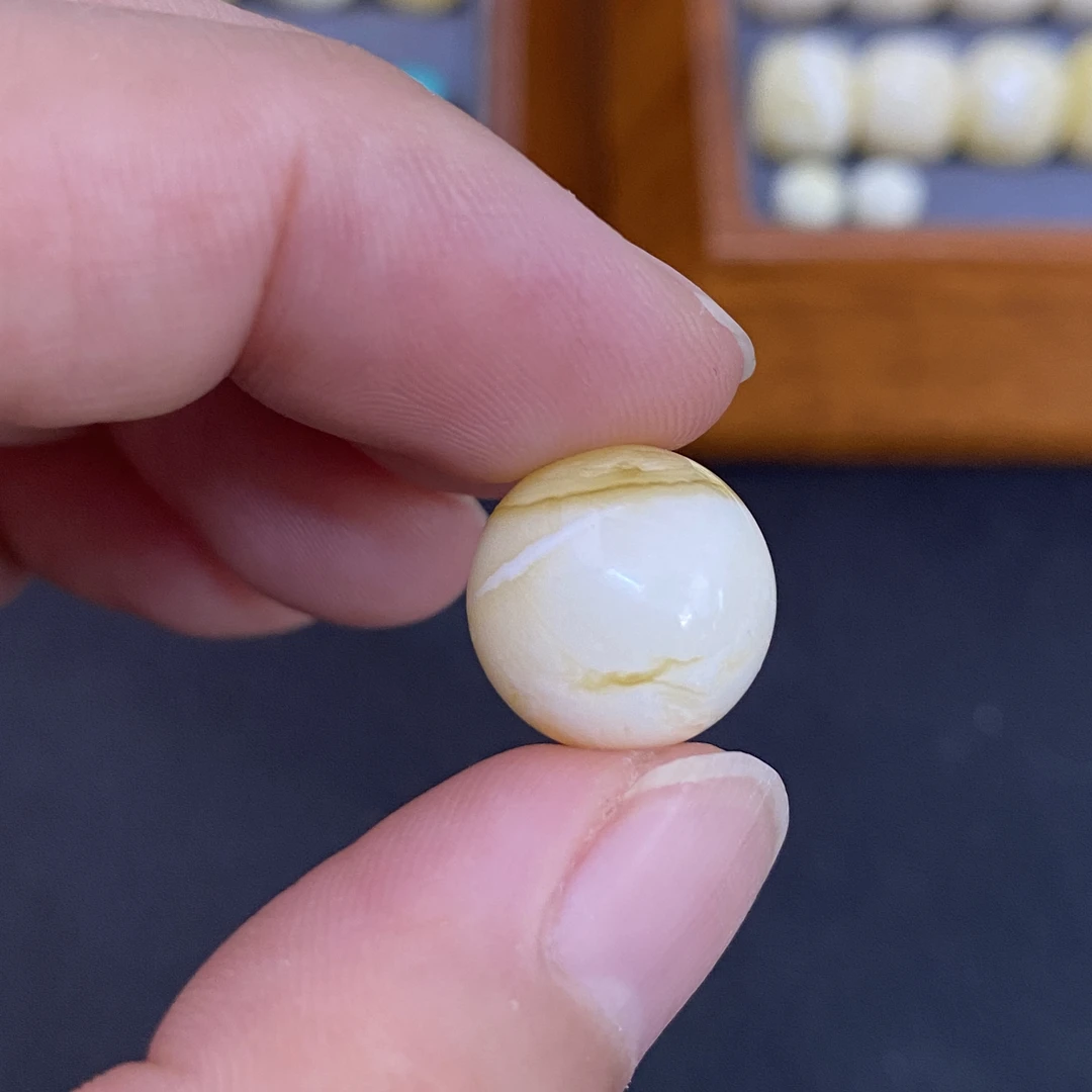 天然蜜蜡13mm圆珠溶洞大眼睛特色金瓷白猴头星月文玩手串配饰单珠