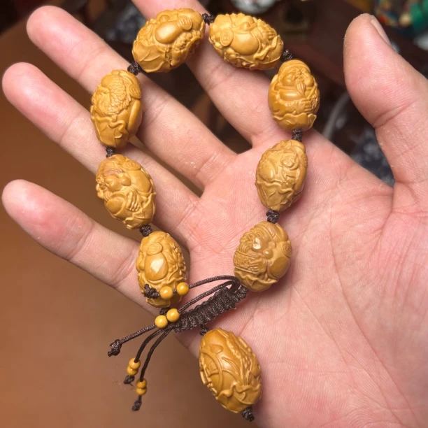 318文玩核雕-鲤鱼财神（金刚节微花款）