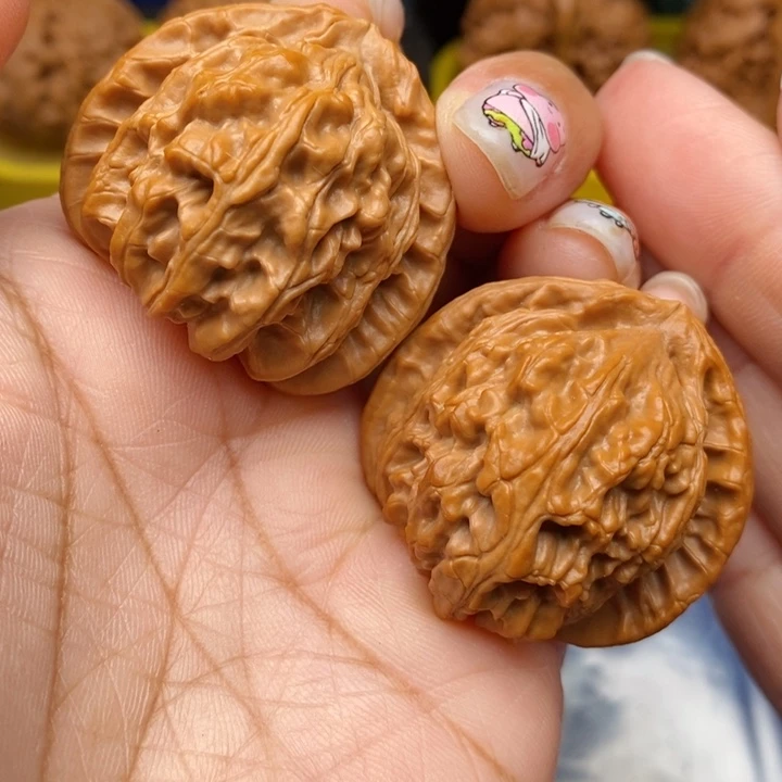 吊坠文玩核桃白狮