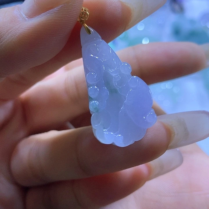翡翠18K金镶嵌颈饰天然翡翠A货吊坠