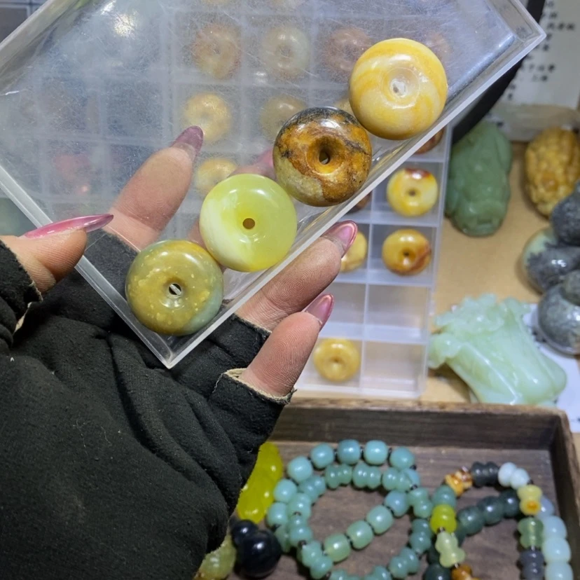 【闪购商品】蛇纹石玉颈饰未镶嵌59
