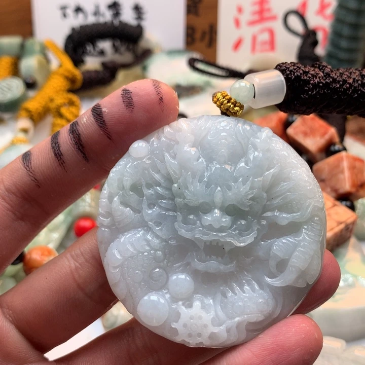 翡翠未镶嵌颈饰保真天然a货翡翠