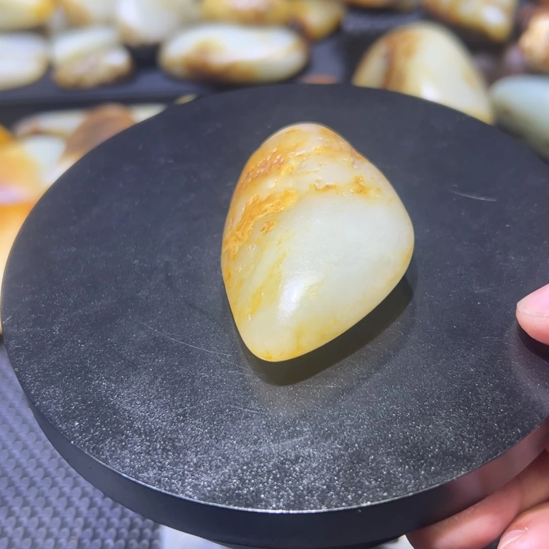 和田玉（子料）未镶嵌颈饰62克